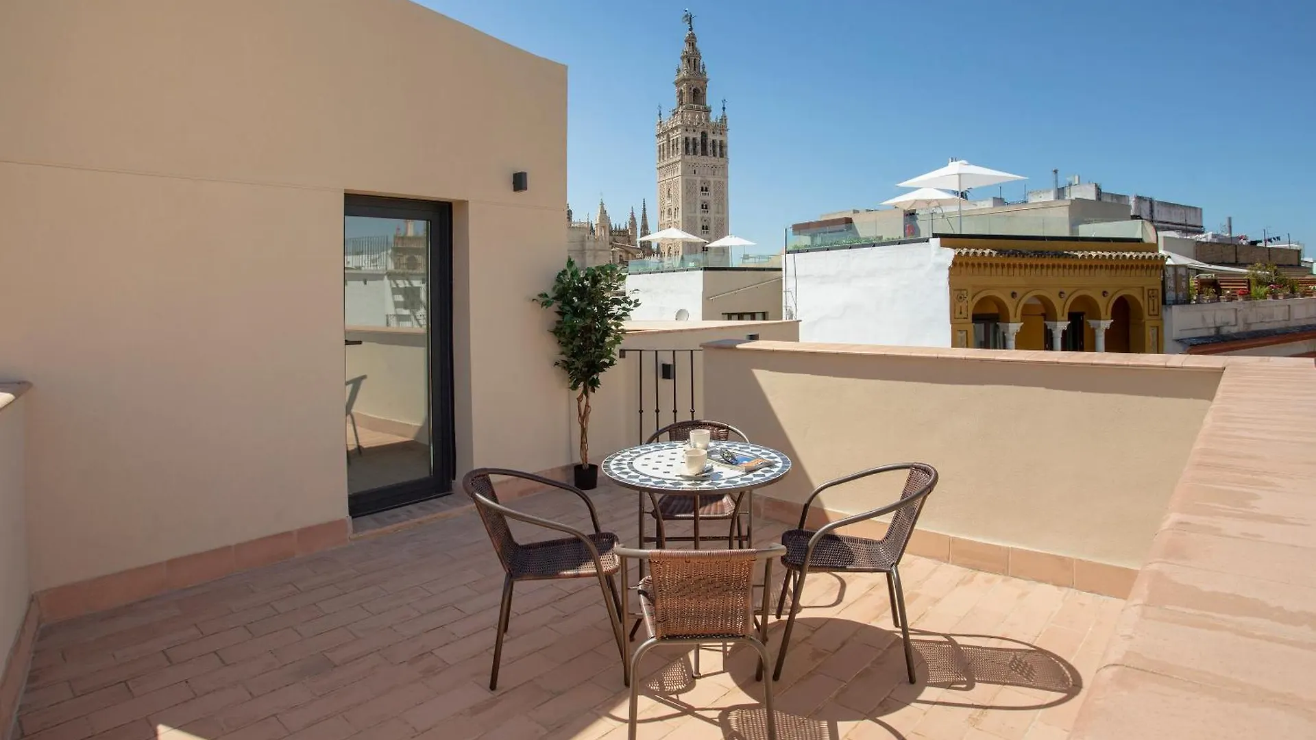 Genteel Home Rodrigo Caro Seville Spain