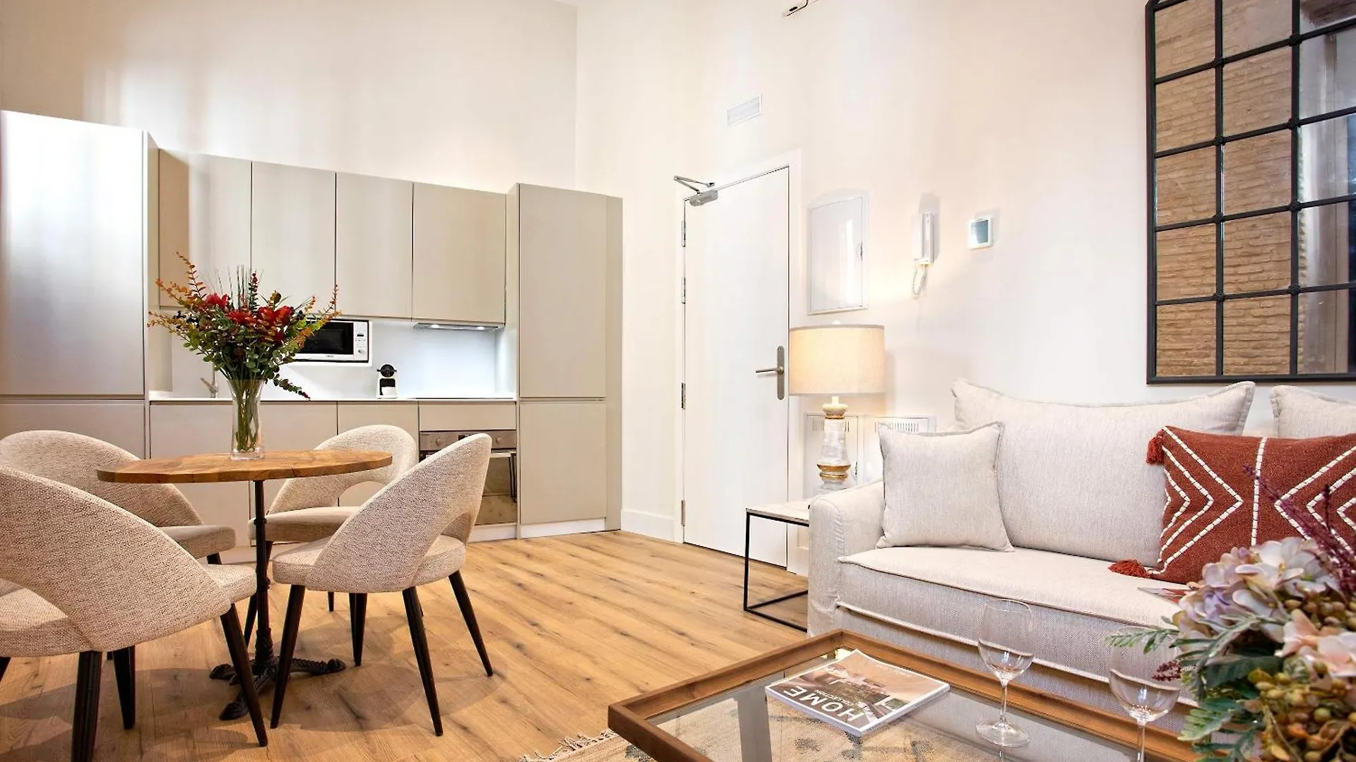 Genteel Home Rodrigo Caro Seville Apartment