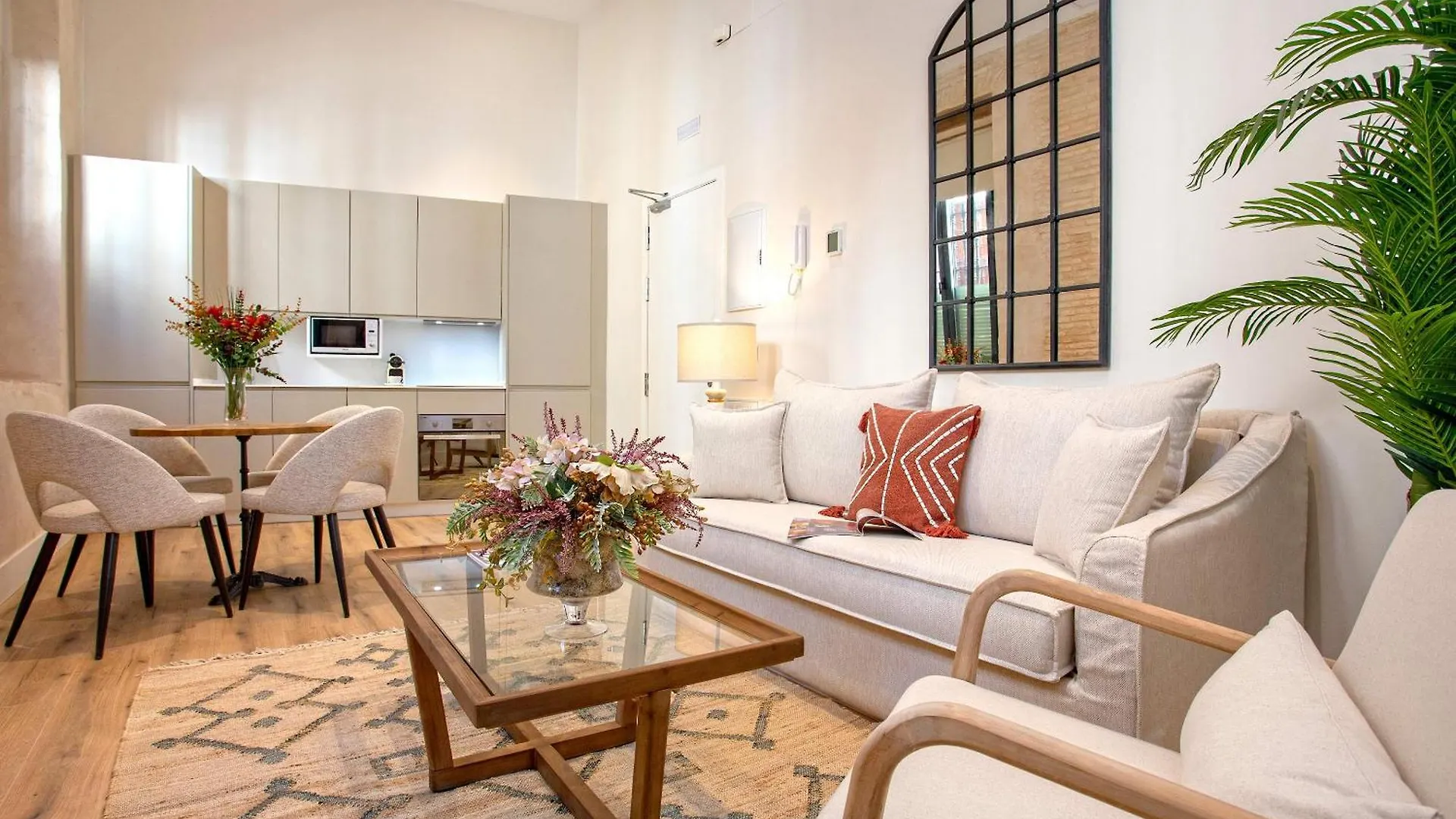 Genteel Home Rodrigo Caro Seville