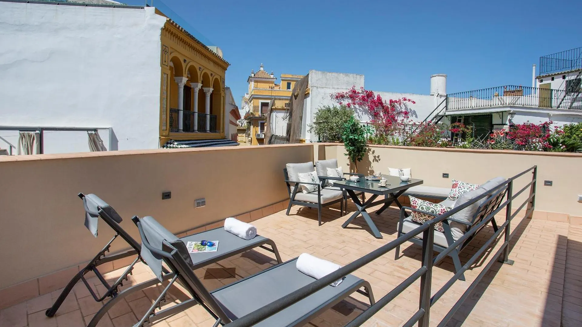 Genteel Home Rodrigo Caro Seville